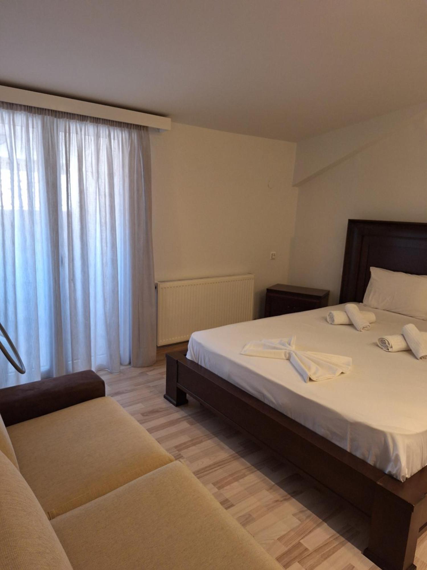 Revisapartments Brown Apartment Neos Marmaras